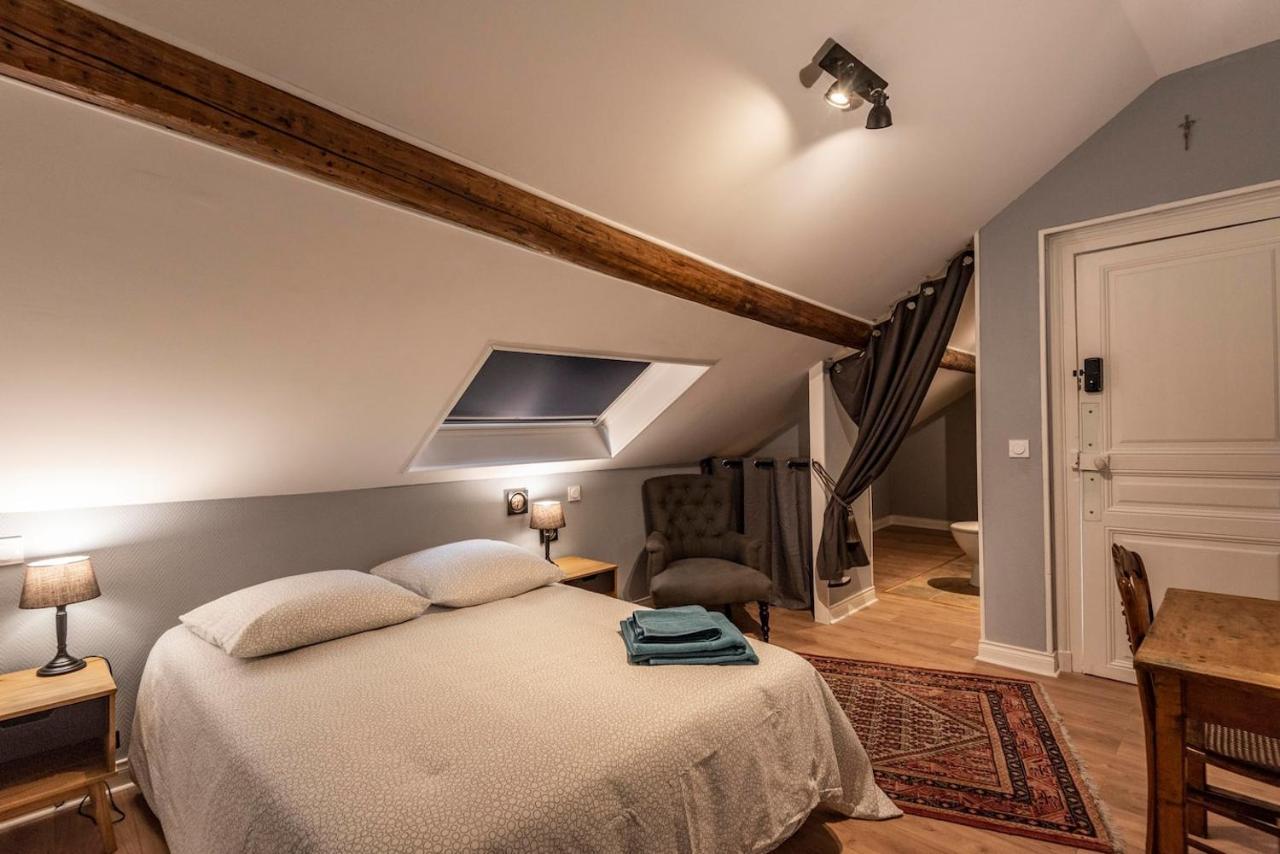 Suite Moet Ch - Reims Centre Ville Luaran gambar